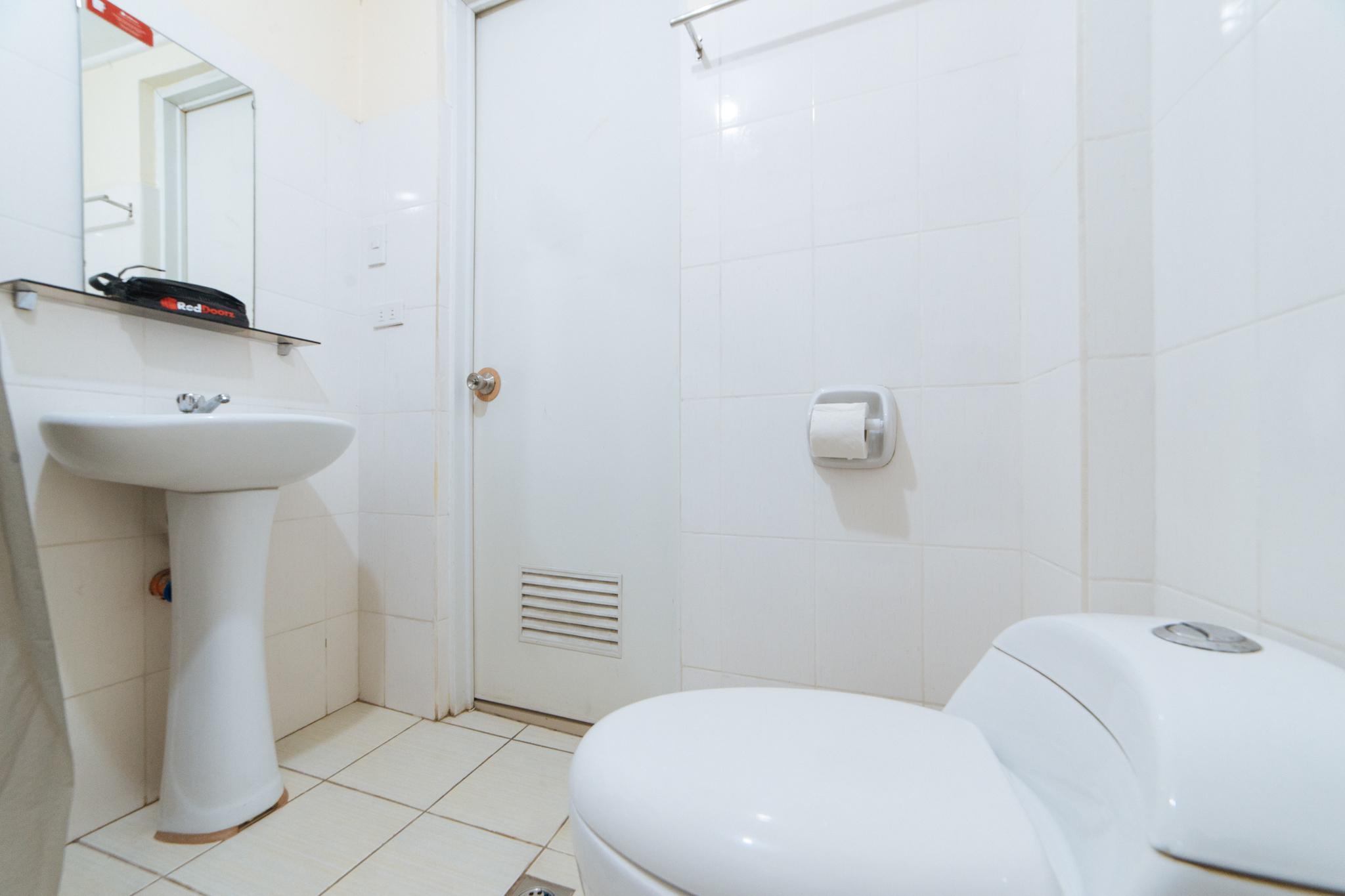 Reddoorz Near Pasay Taft Hotel Ngoại thất bức ảnh