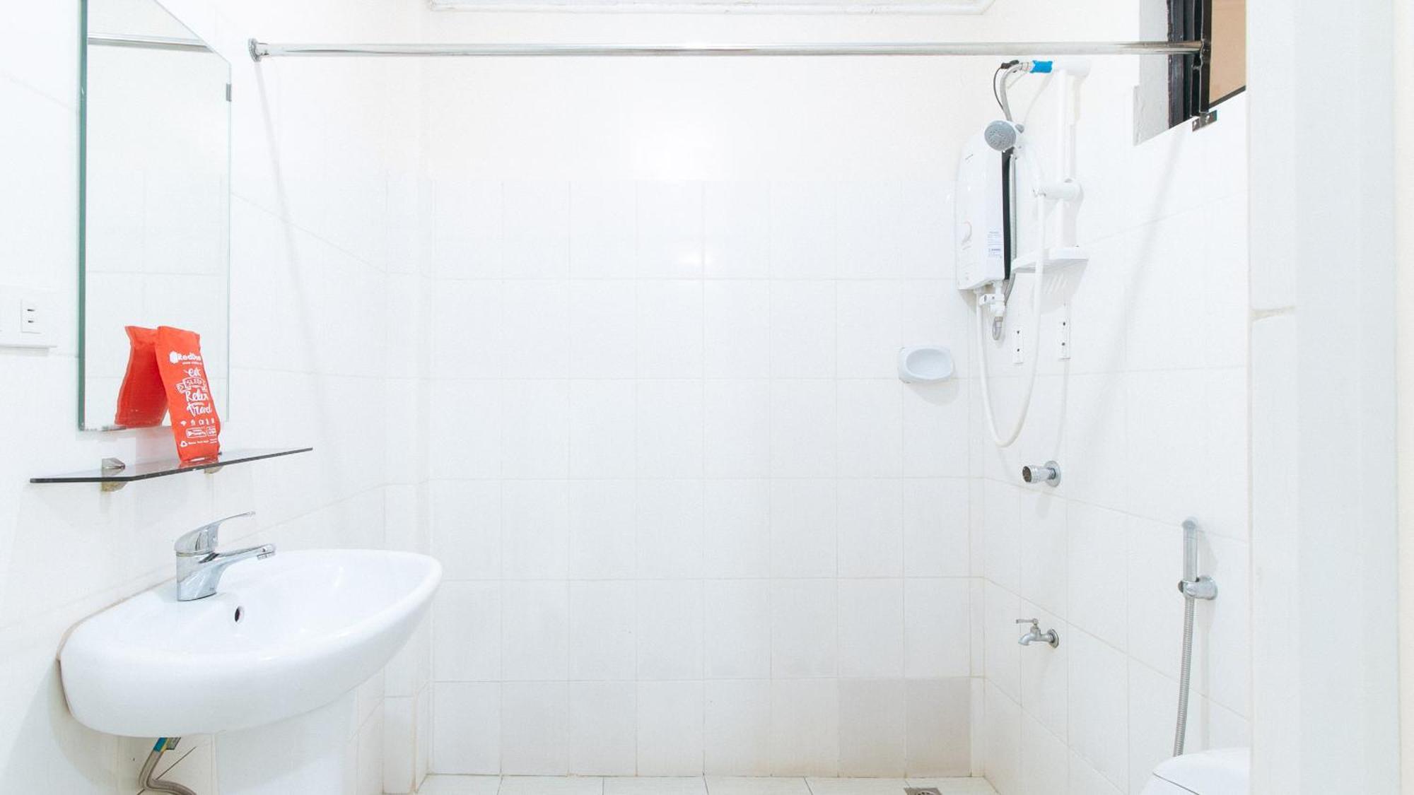 Reddoorz Near Pasay Taft Hotel Ngoại thất bức ảnh