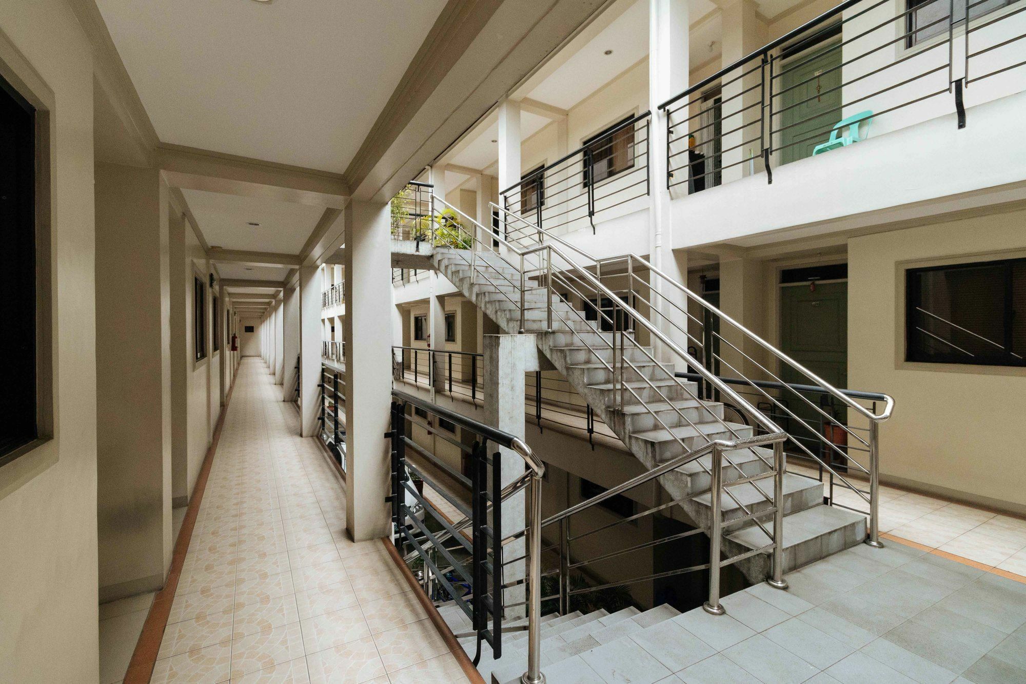 Reddoorz Near Pasay Taft Hotel Ngoại thất bức ảnh